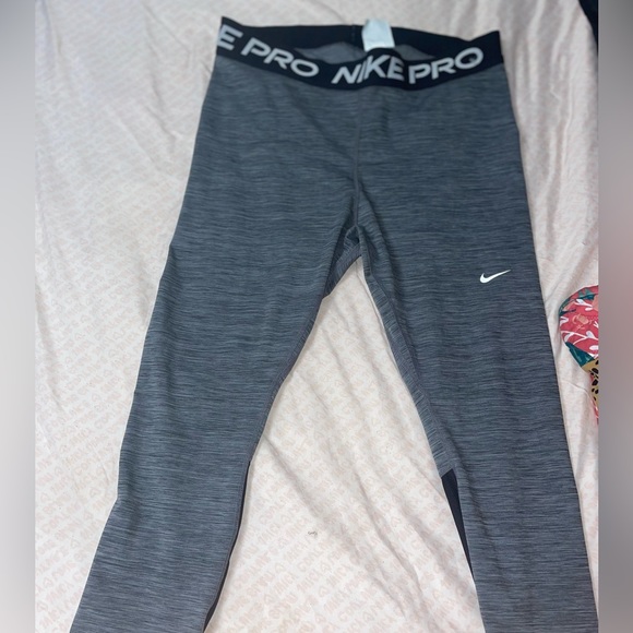 Nike Pro leggings - Picture 4 of 4